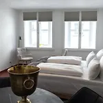 מלון Ana Center - Self-service-hotel 3*