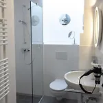 Ana Center - Self-service-hotel מלון 3*