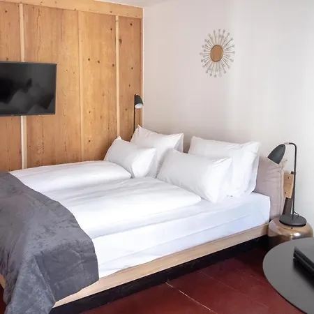 Hotel Ana Living Center By Arthotel Ana - Self-service-hotel 2*